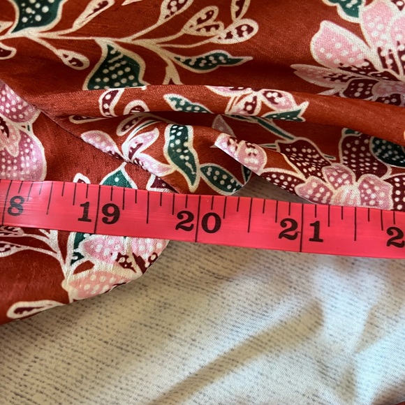 Heartloom Satin Floral Dress - Picture 10 of 11